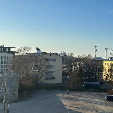 Room Near City Center Harbour Tallinn Exterior photo